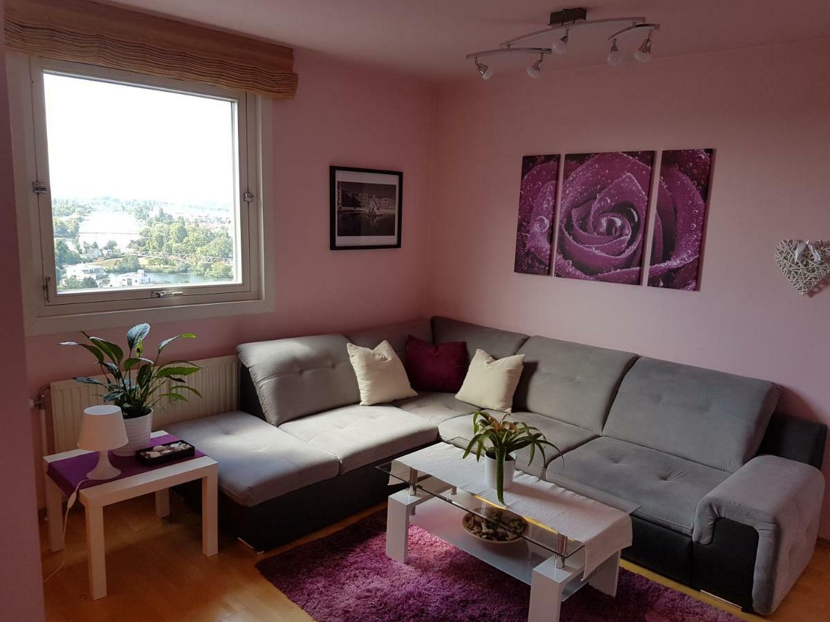 Flat Uno City Wina Bagian luar foto